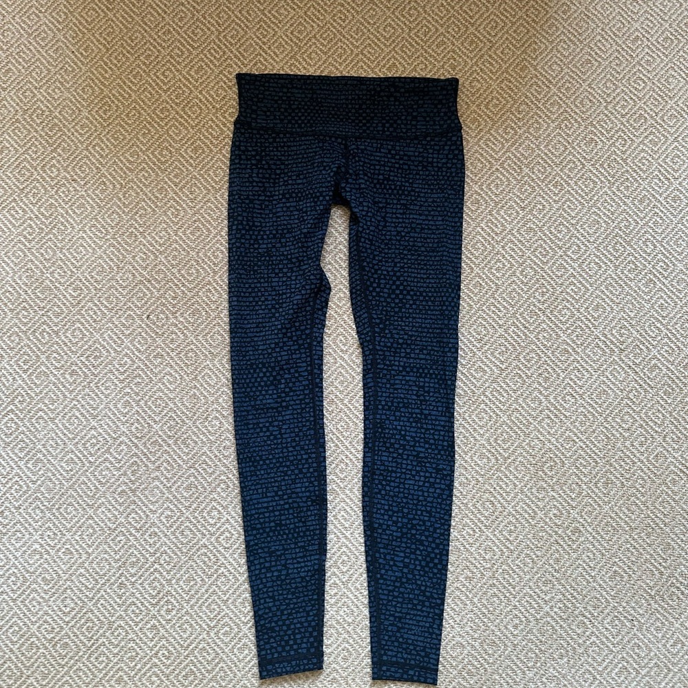 Lululemon snakeskin leggings